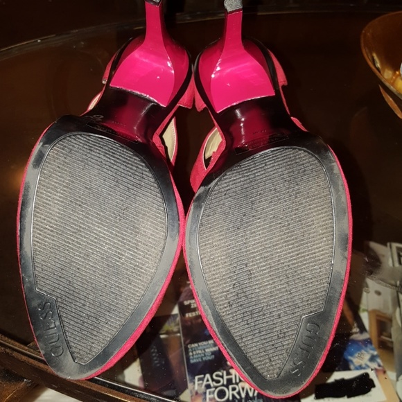 Guess Ramba Criss Cross Red Pumps - Picture 4 of 4